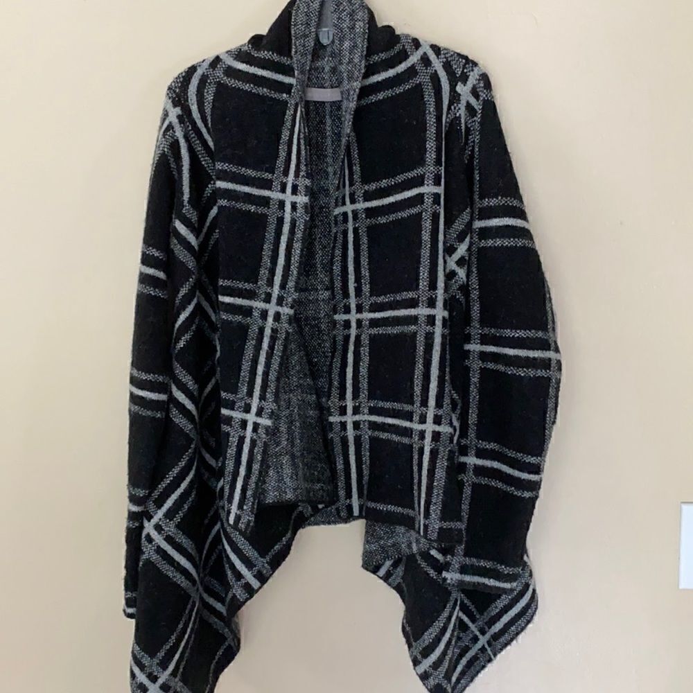 Evolution by Cyrus Plaid Open Long Sleeve Wrap